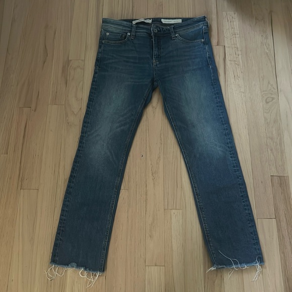 Pilcro Jeans size 27 slim straight leg - Picture 1 of 3